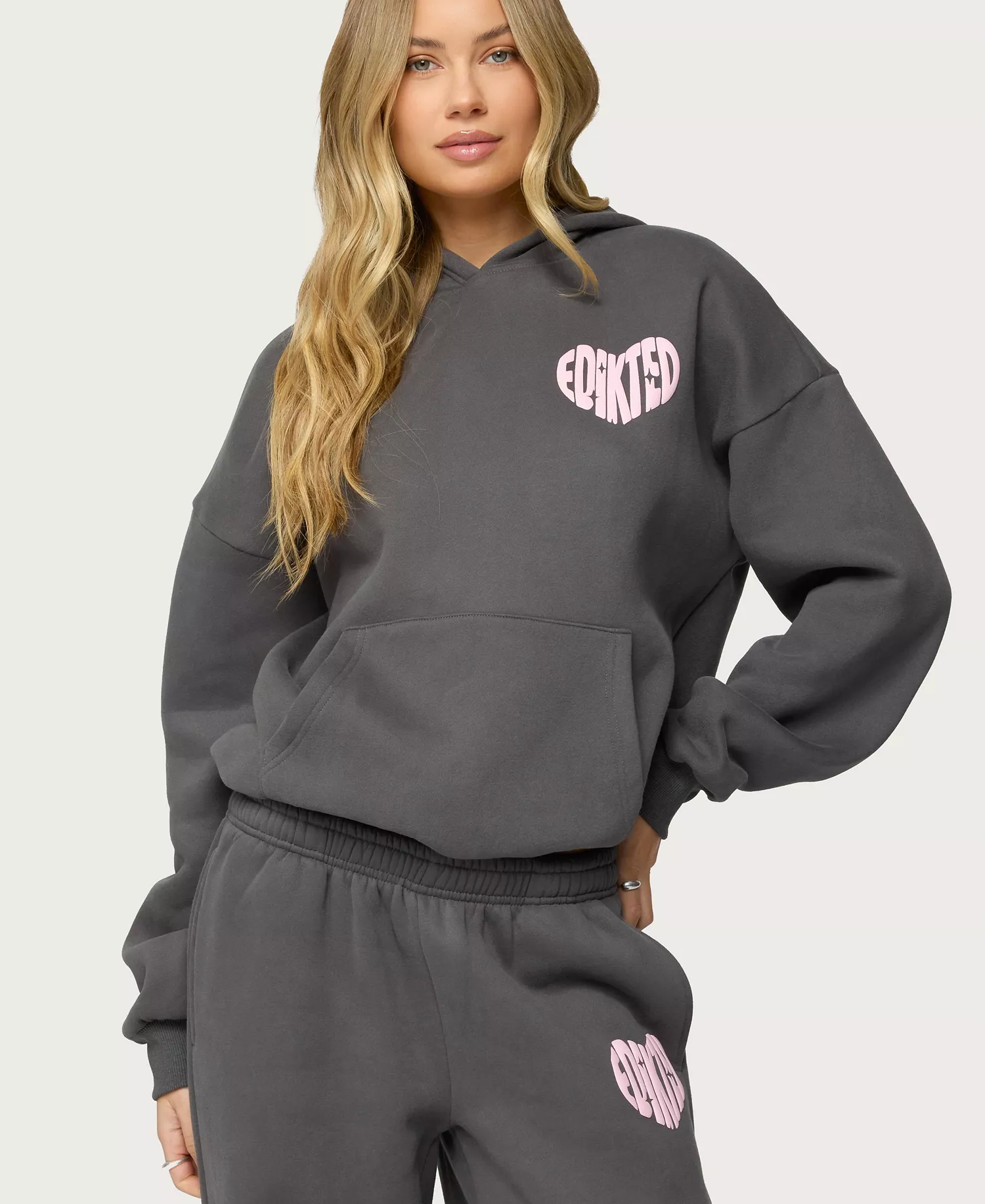 Edikted Women's Major Love Hoodie - Image 15